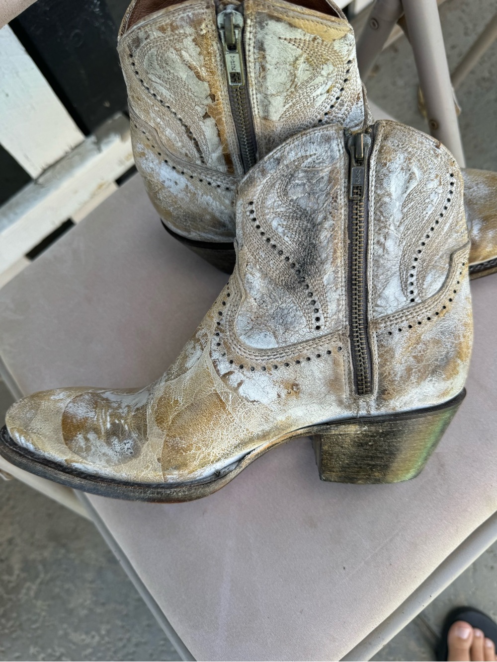 Lucchese leather cowgirl boots distressed size 8 - Picture 9 of 11